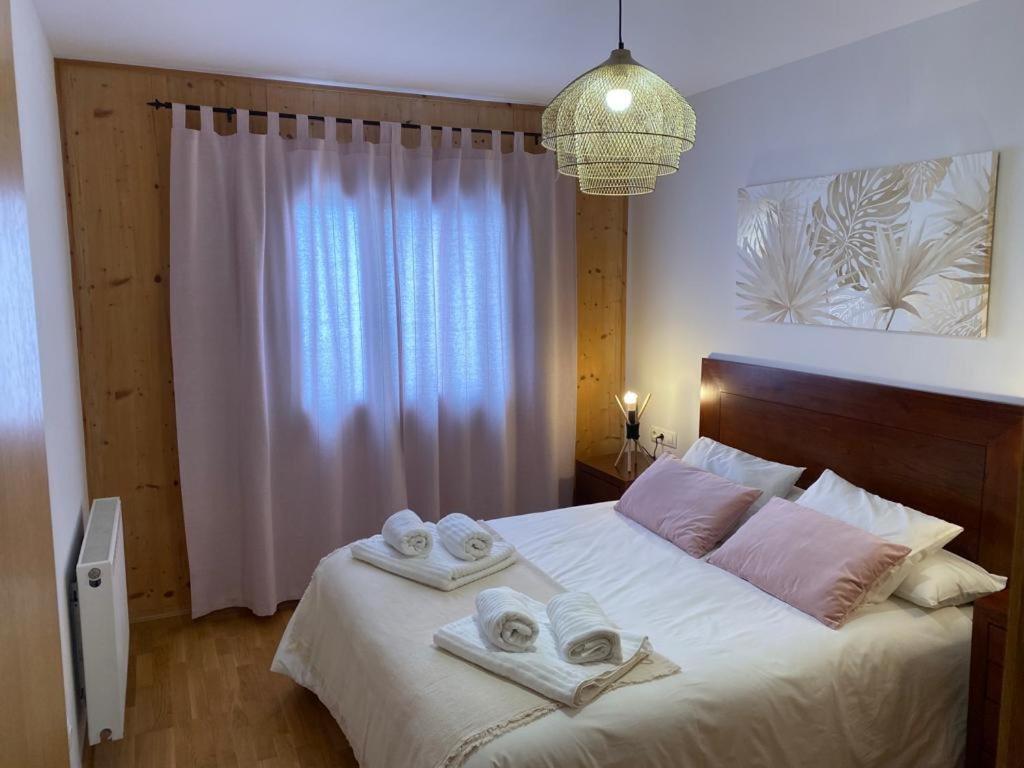 Fantastico Apartamento Con Jardin En Castiello De Jaca Vut Hu-20-007 Luaran gambar