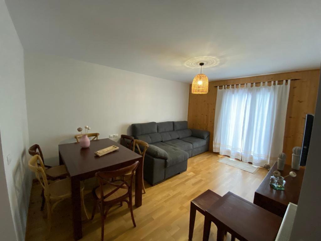 Fantastico Apartamento Con Jardin En Castiello De Jaca Vut Hu-20-007 Luaran gambar
