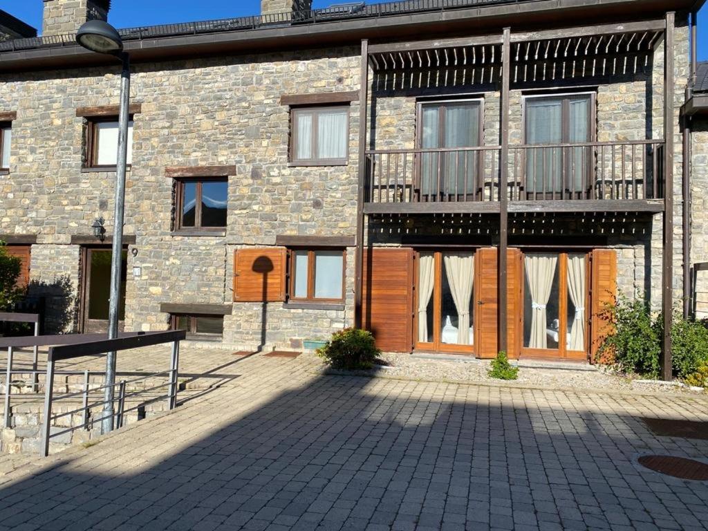 Fantastico Apartamento Con Jardin En Castiello De Jaca Vut Hu-20-007 Luaran gambar