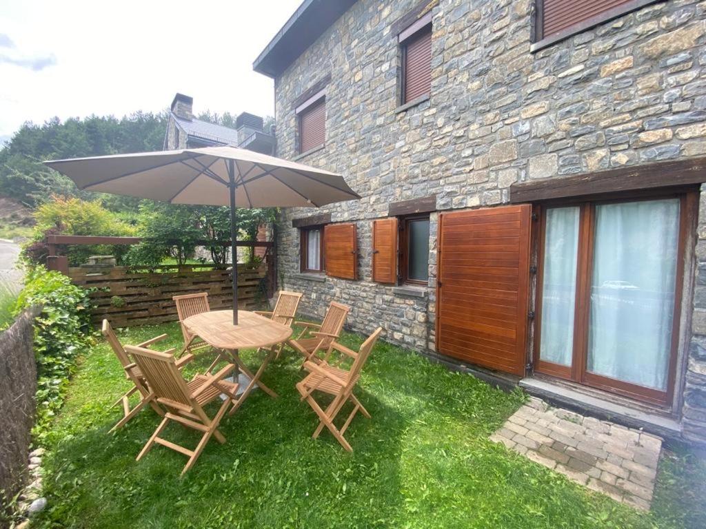 Fantastico Apartamento Con Jardin En Castiello De Jaca Vut Hu-20-007 Luaran gambar
