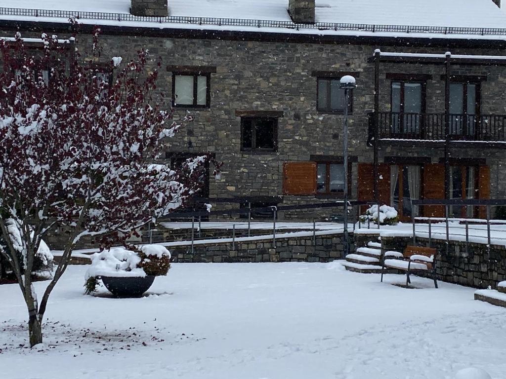 Fantastico Apartamento Con Jardin En Castiello De Jaca Vut Hu-20-007 Luaran gambar